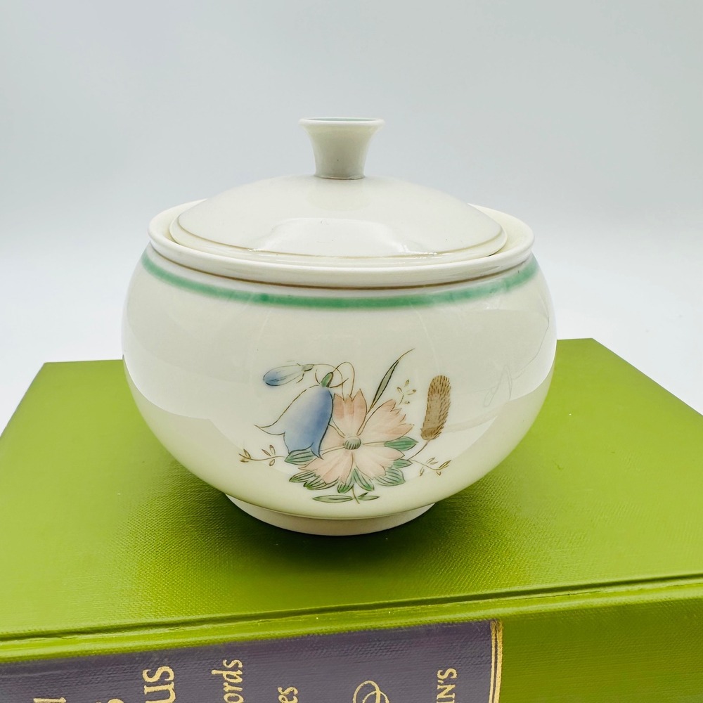 Royal Copenhagen Floral‎ Bluebell Lidded Sugar Bowl Denmark 965Y